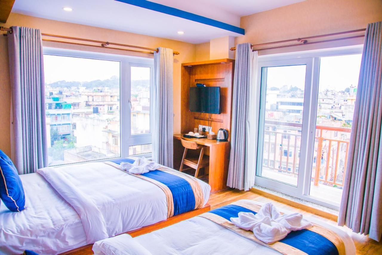 Hotel Himalayan 4*