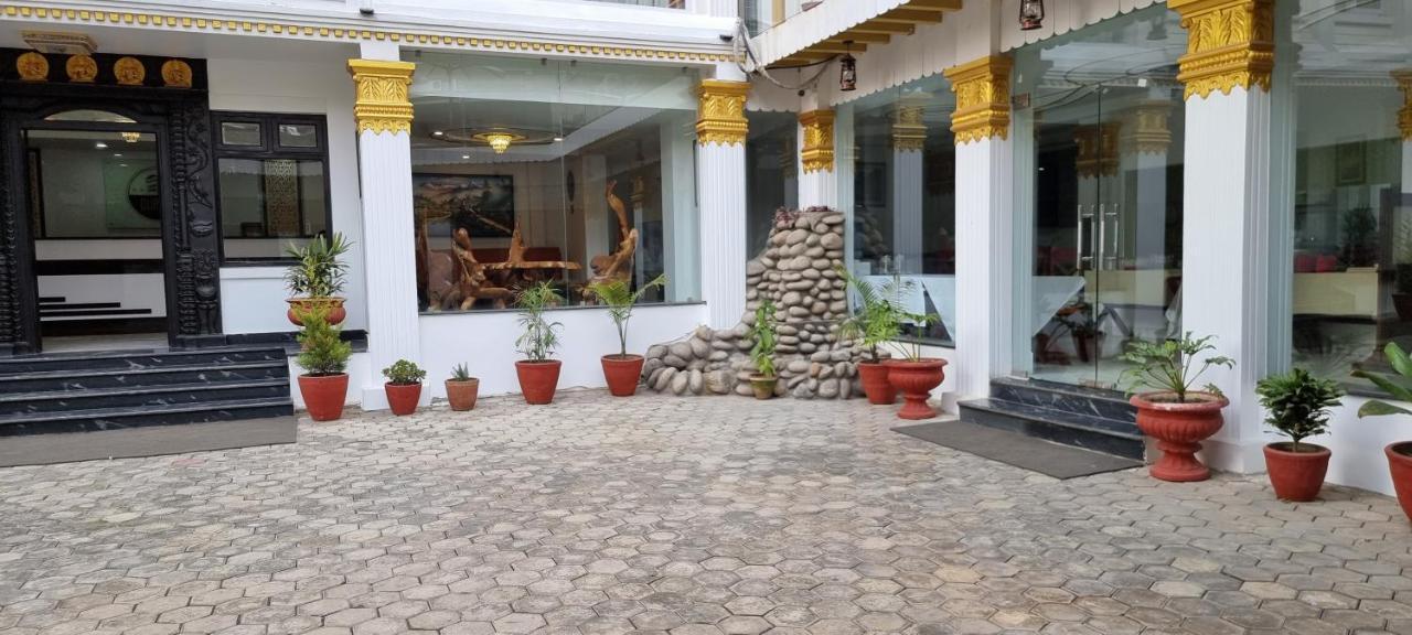 Hotel Durbar &