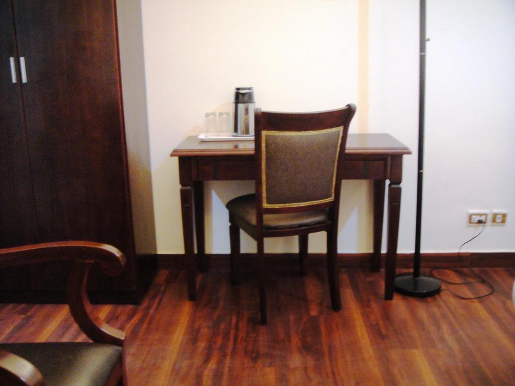 Hotel Shahanshah International 3*