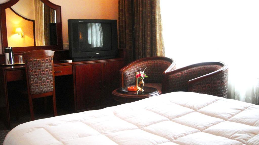 Hotel Shahanshah International 3*