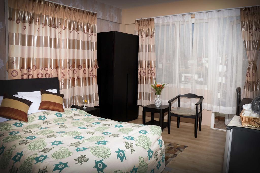 Hotel Nirvana 3*