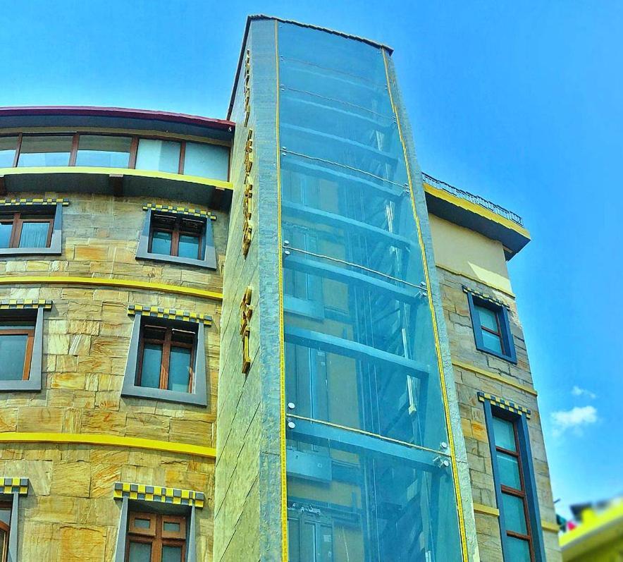 Khangri Hotel