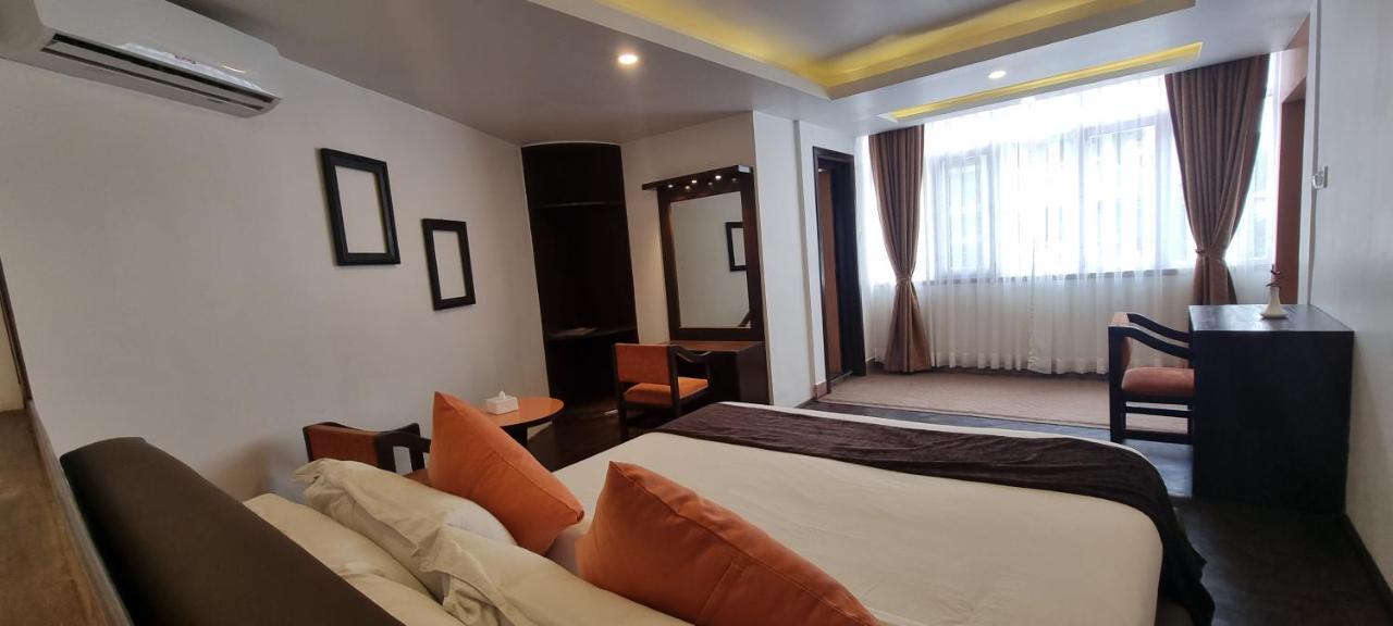 Hotel Durbar & 3*