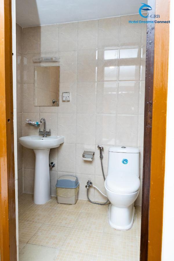 Bed & Breakfast Dreams Connect Grb