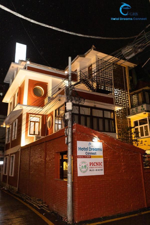 Dreams Connect Grb Bed & Breakfast *