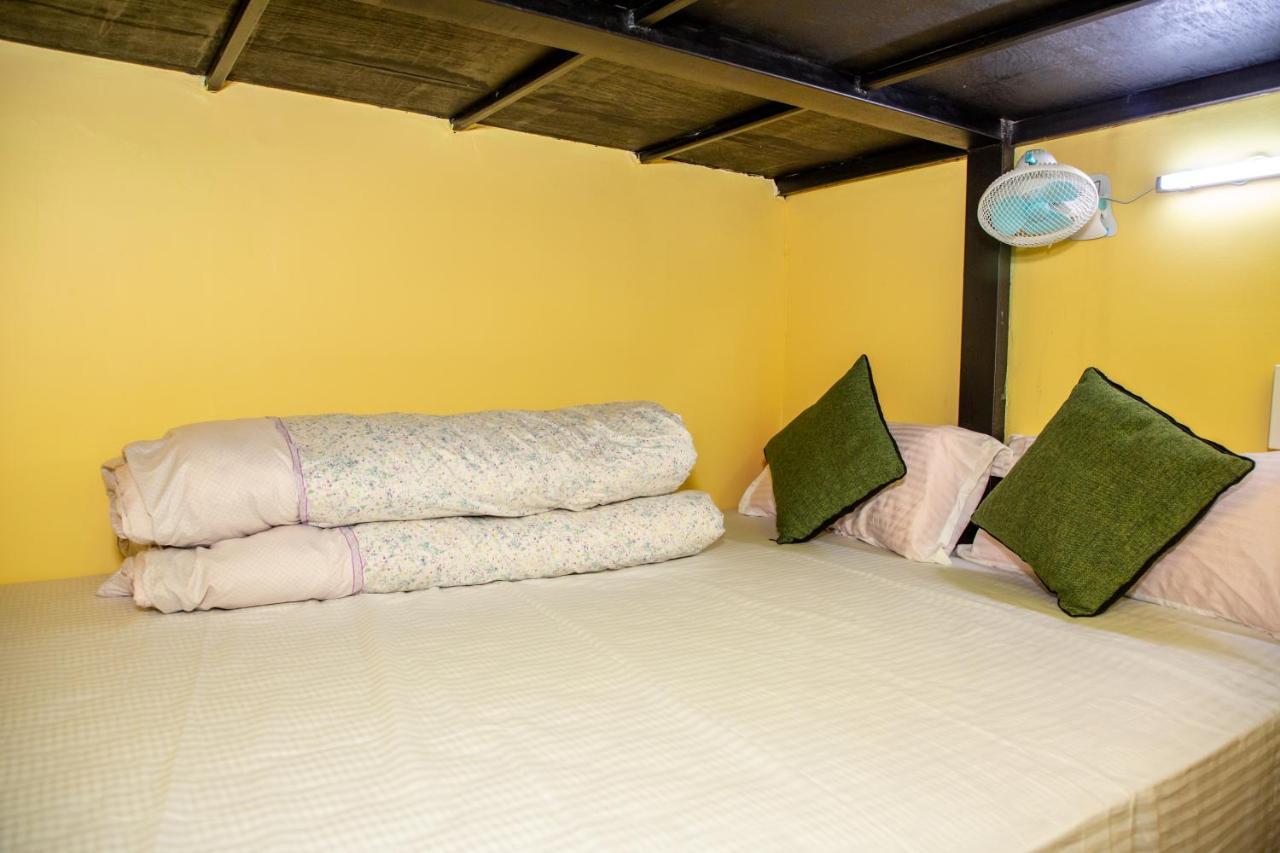 Hostel Trekkers *