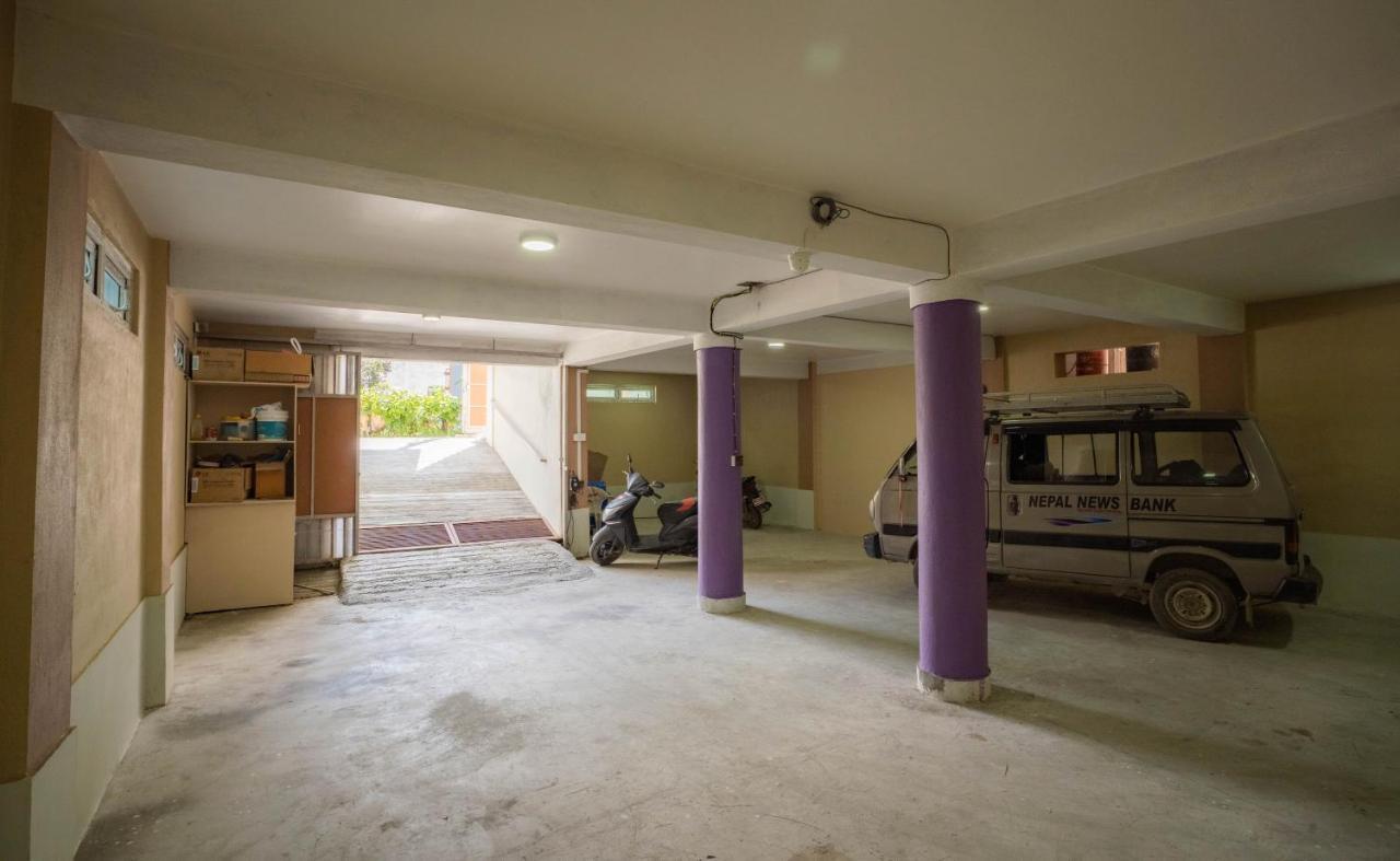 House Of Forrest, Service Apartment