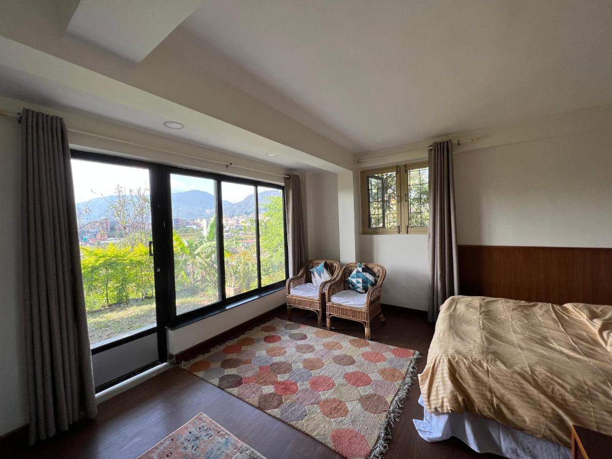 Lovely One Bedroom Avocado Apartment