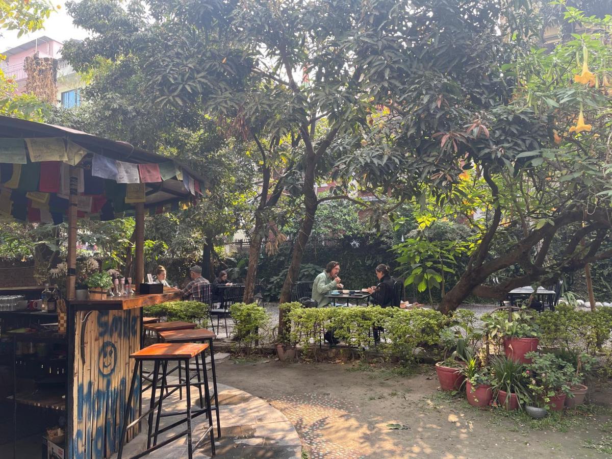 Hotel Lotus Garden 3*