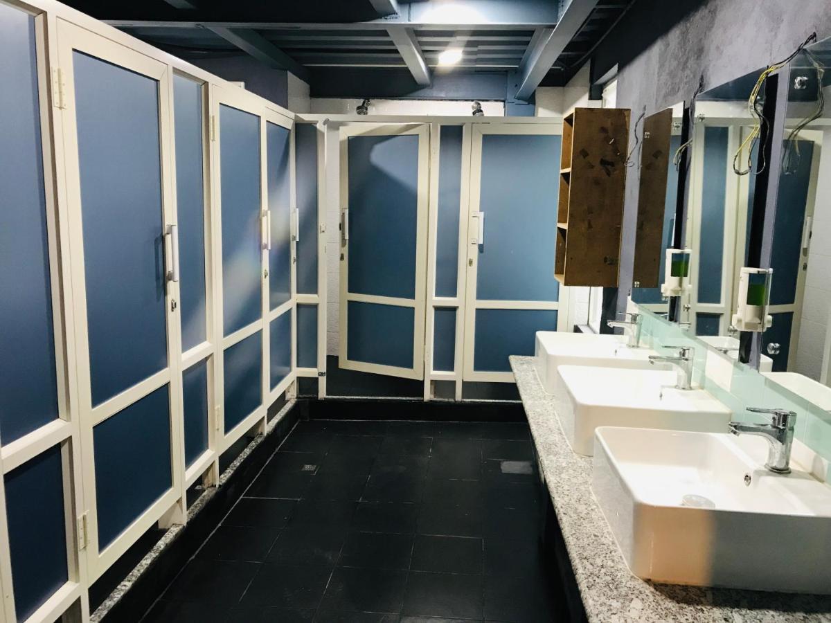 Alobar1000 Hostel