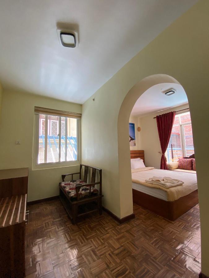 Alobar1000 Hostel