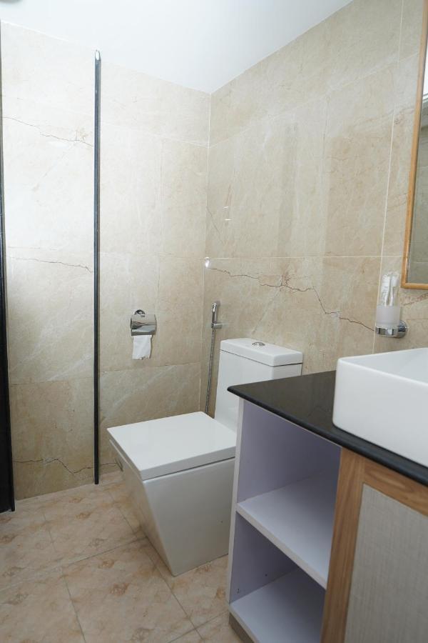 Hotel Lotus Shine & Amenities