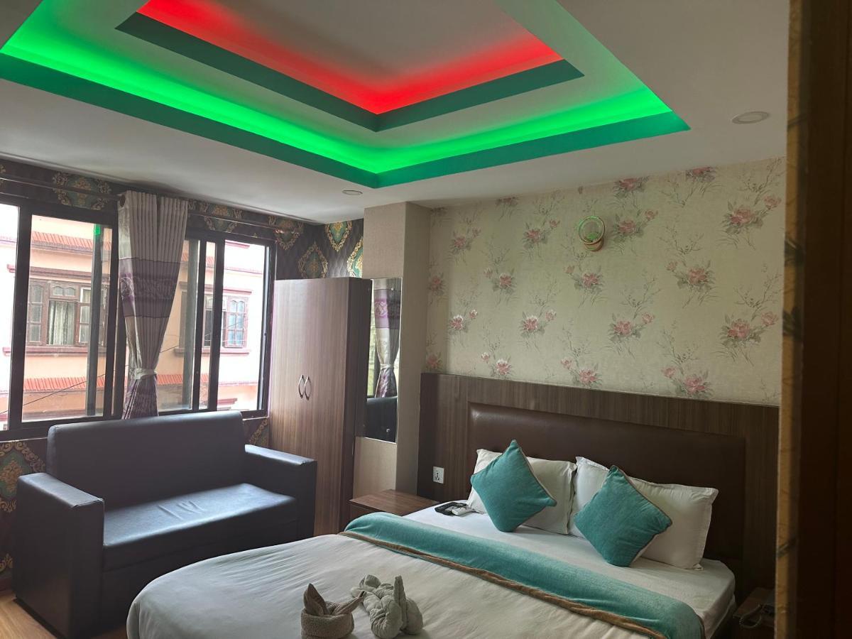 Hotel Parami *