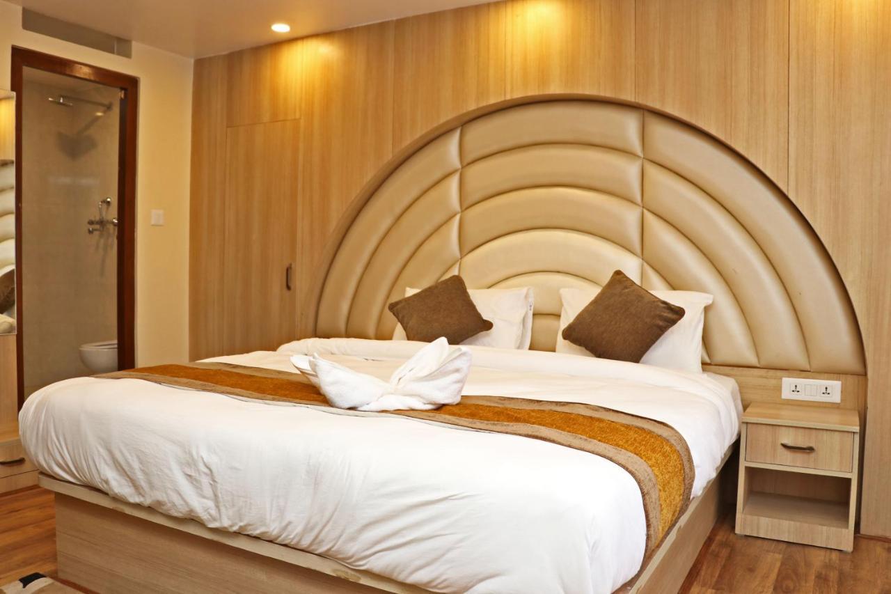 Airport Gurkha Hotel Catmandu
