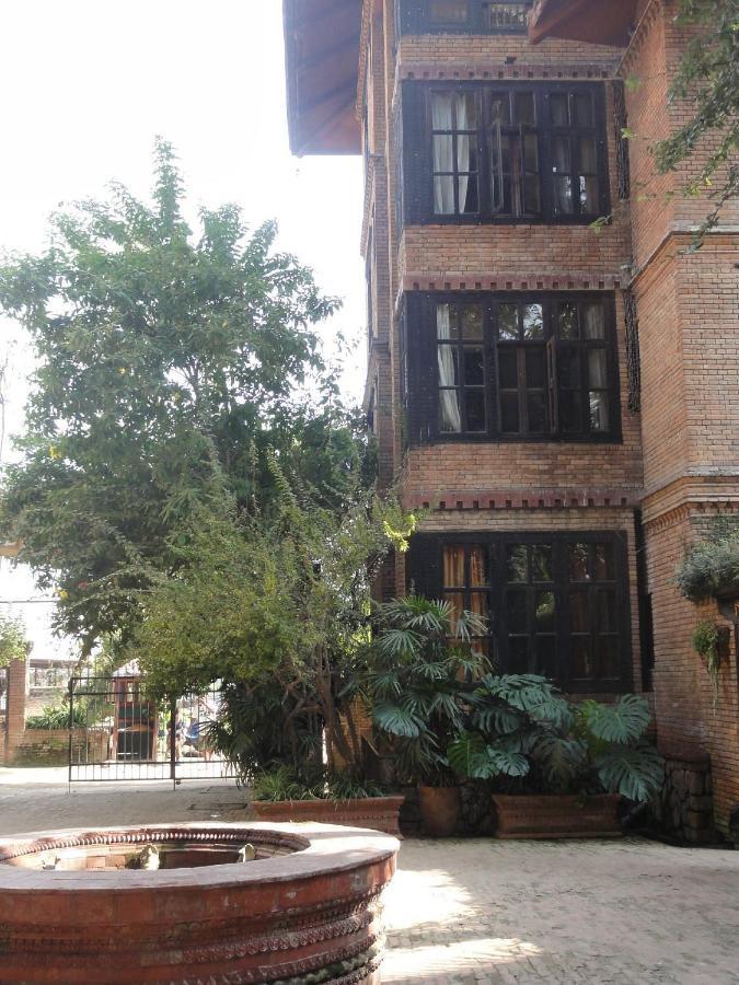 Vajra Hotel