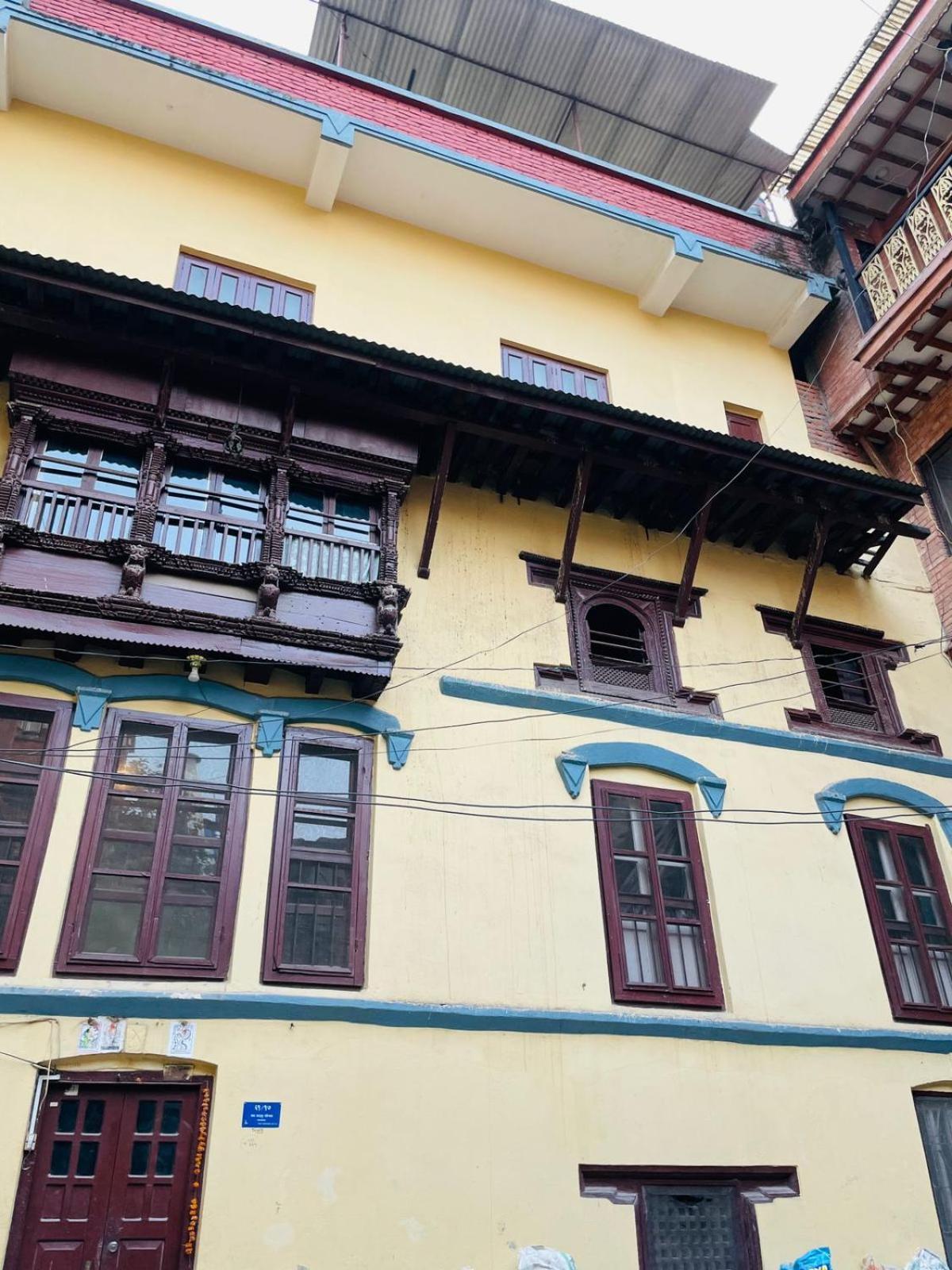 Heranya Hotel