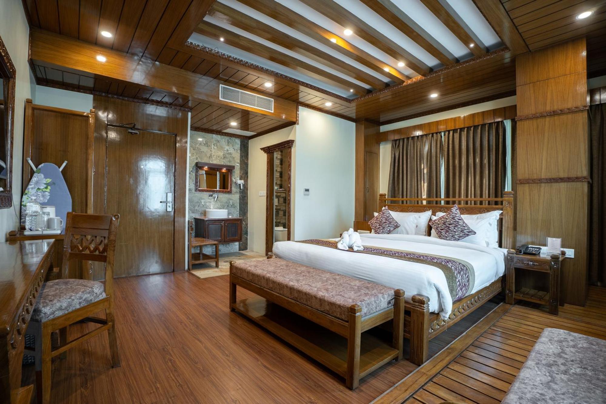 Hotel Surya Heritage 4*