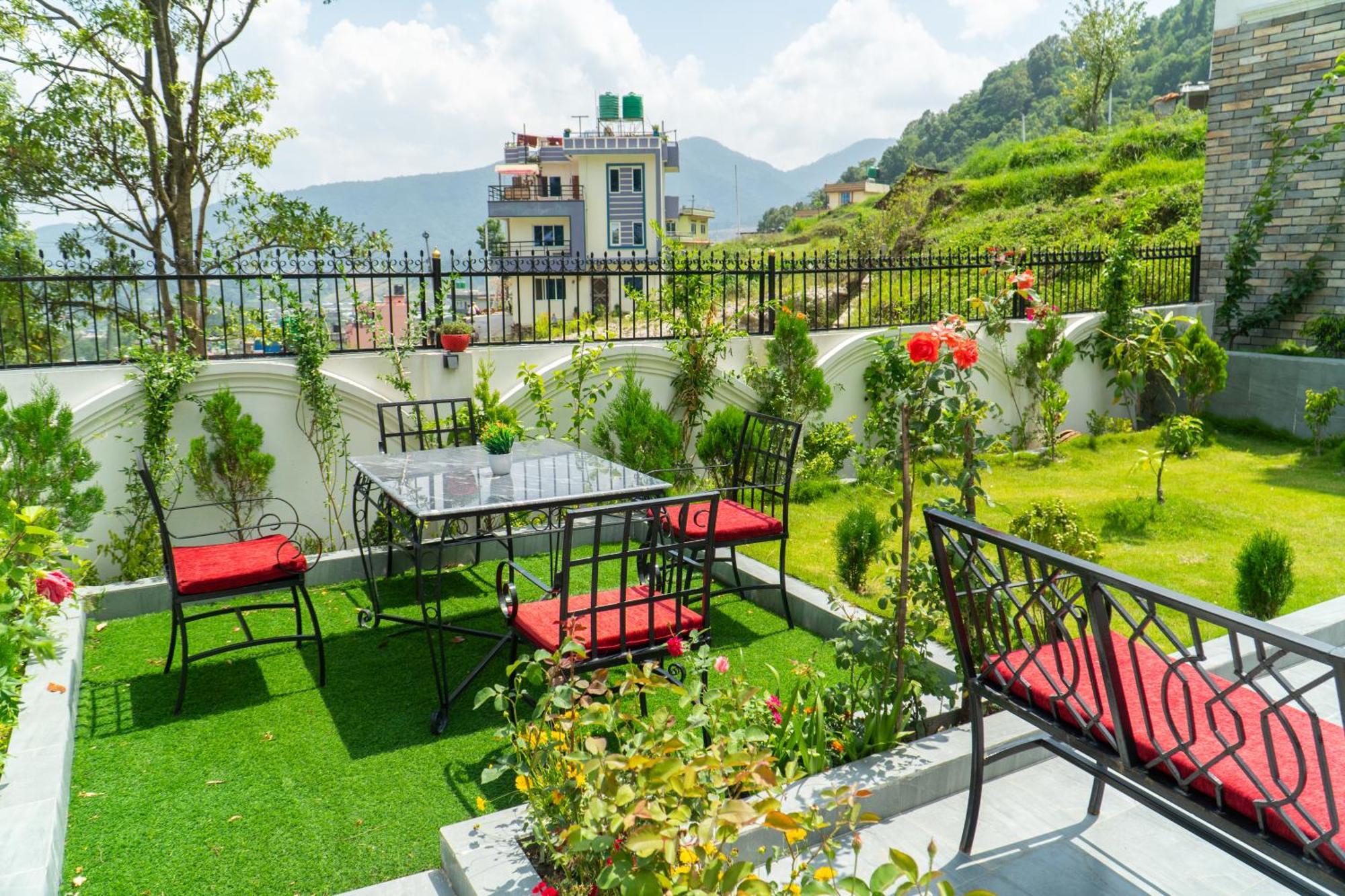 The White House 8 Bedroom With Swimming Pool Villa