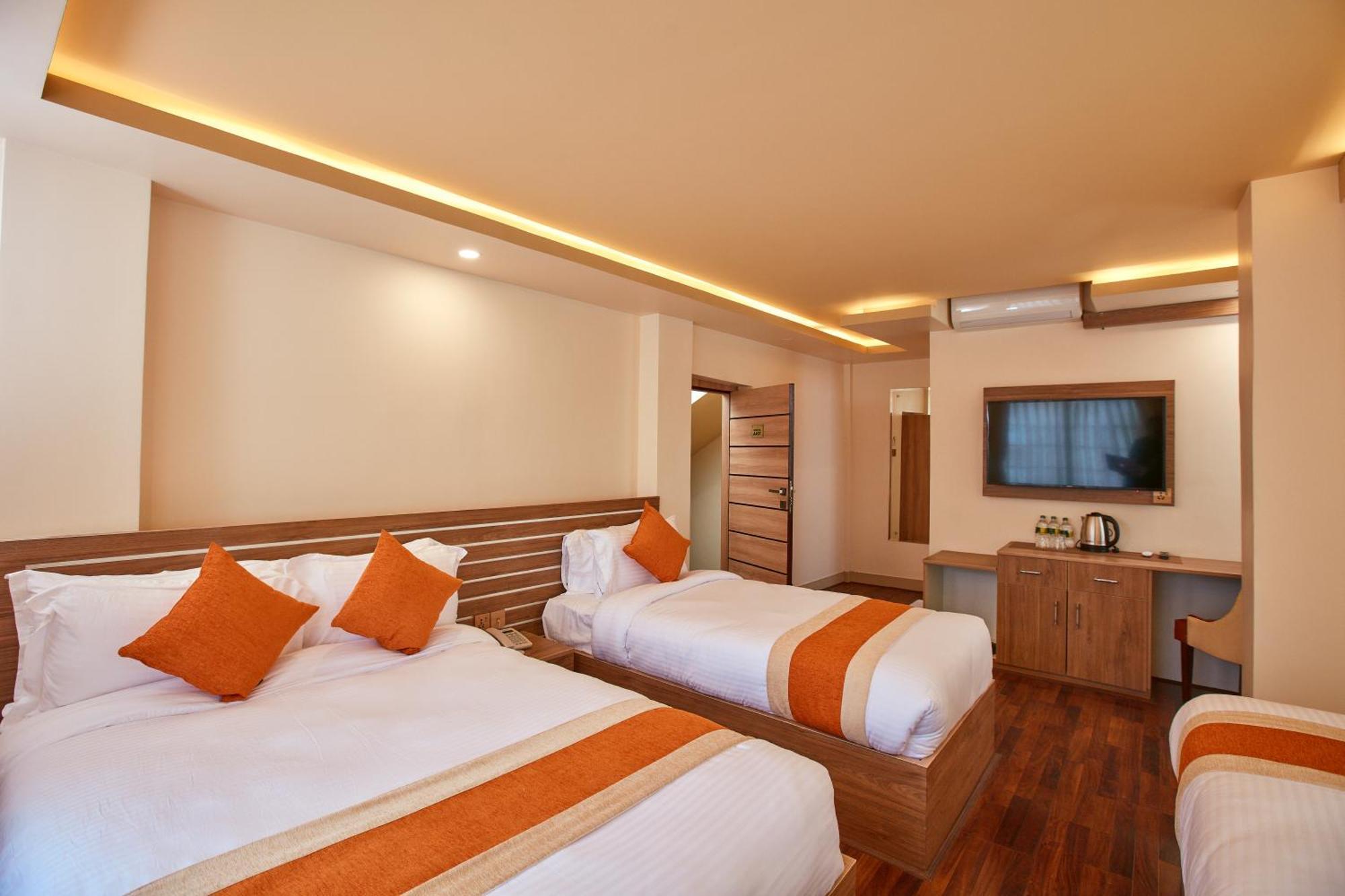 The Samrat Palace - Luxury In Hotel Kathmandu