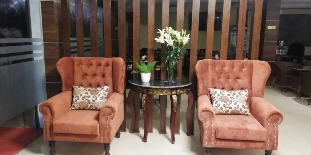 Hotel Ganapati Airport 2*