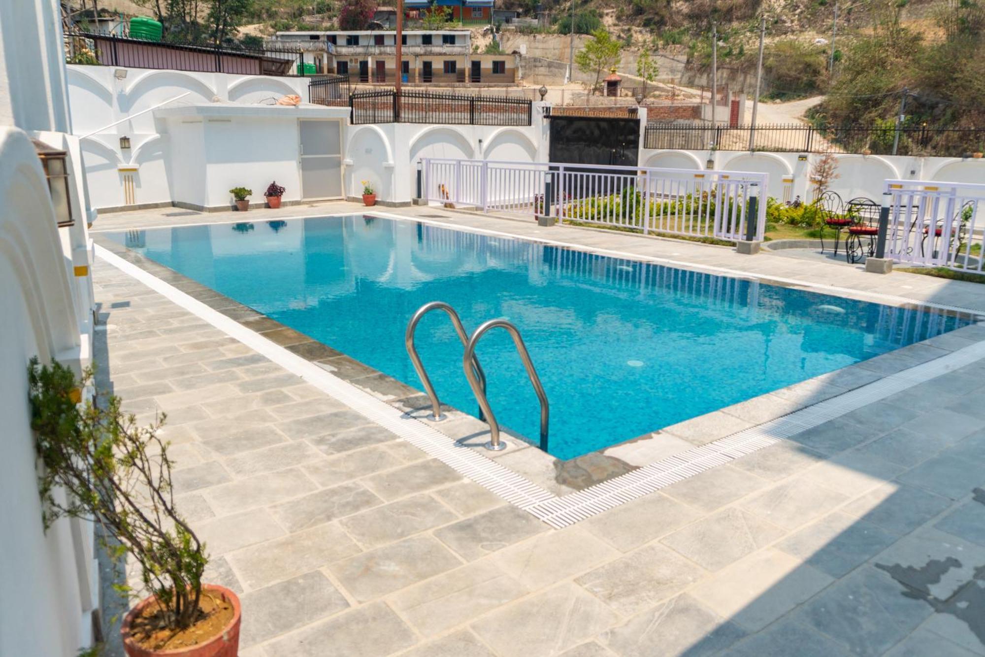 Villa The White House 8 Bedroom With Swimming Pool Kathmandu