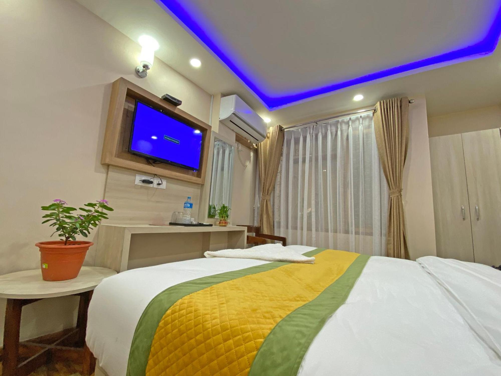 Hotel Aaradhya 2*