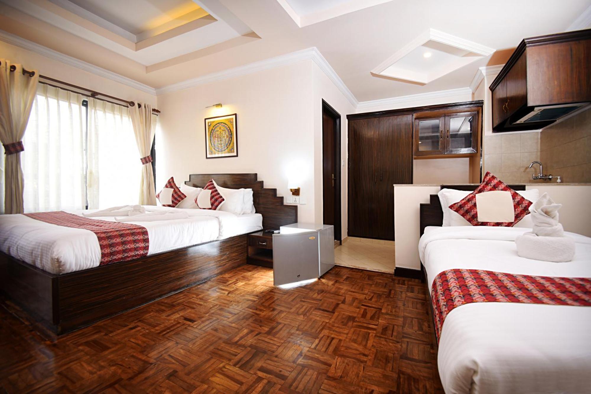 Skye Hotel 4*