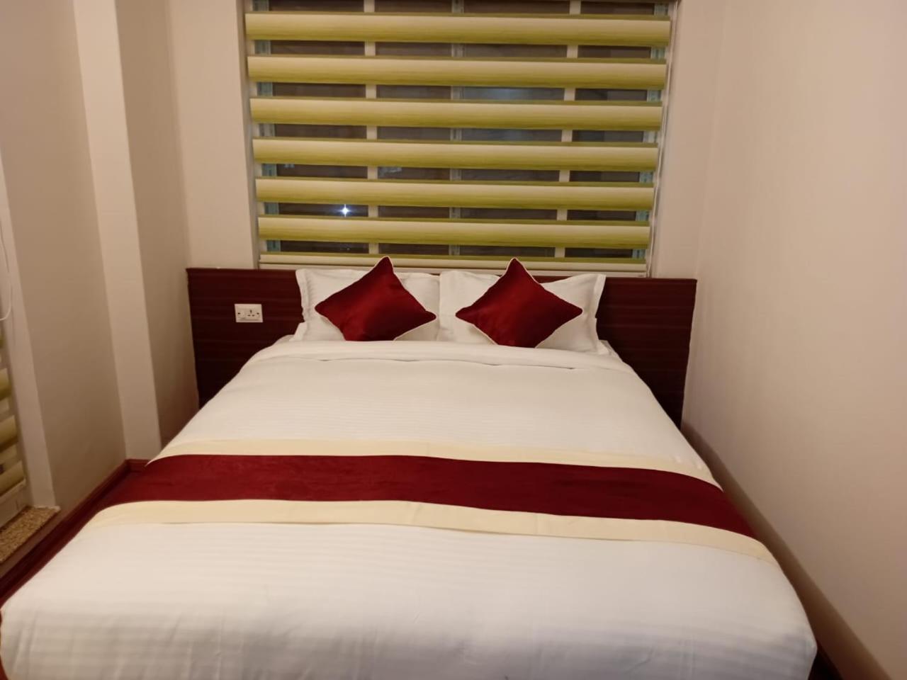 Sohum Hotel *