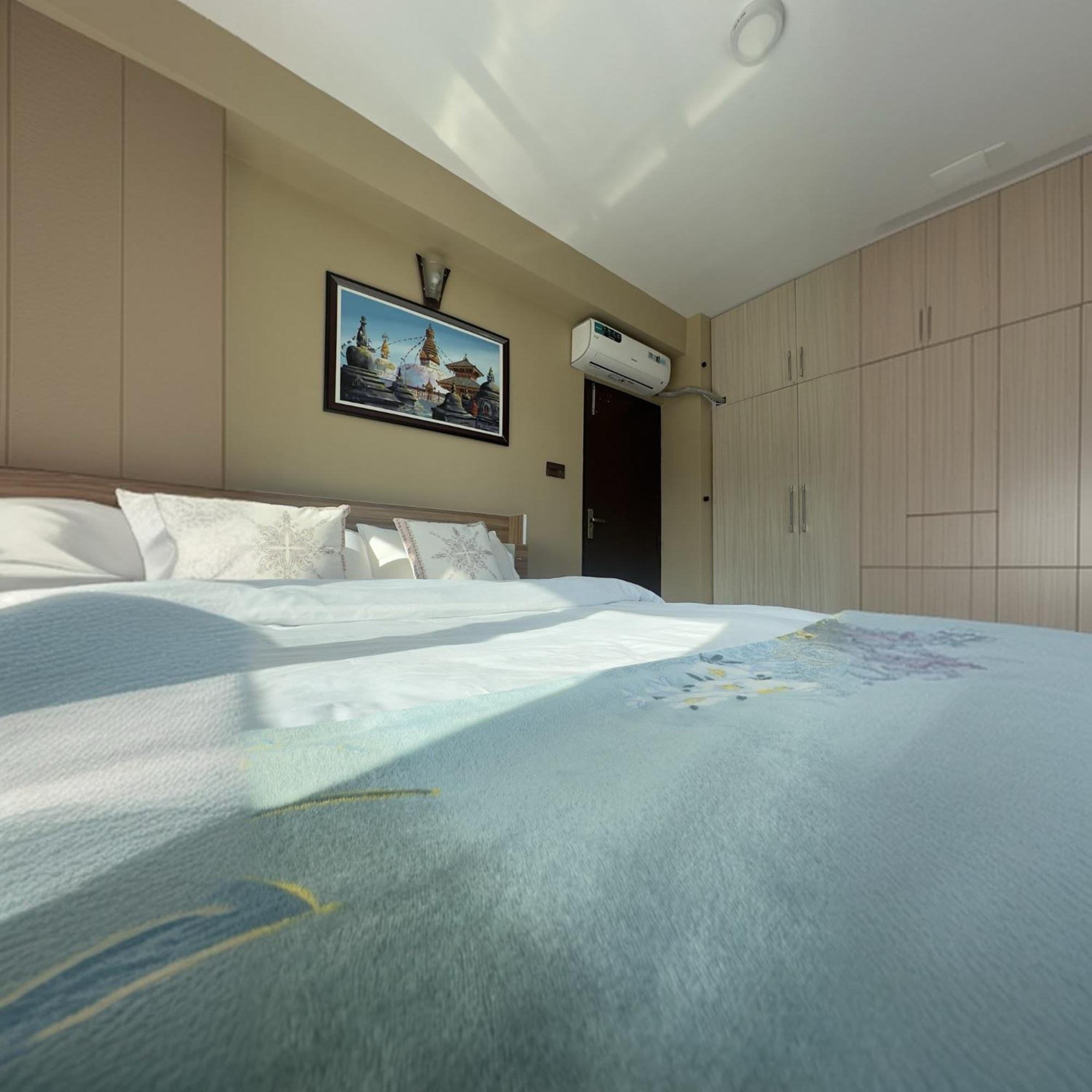 Apartment House Of Forrest, Service Kathmandu