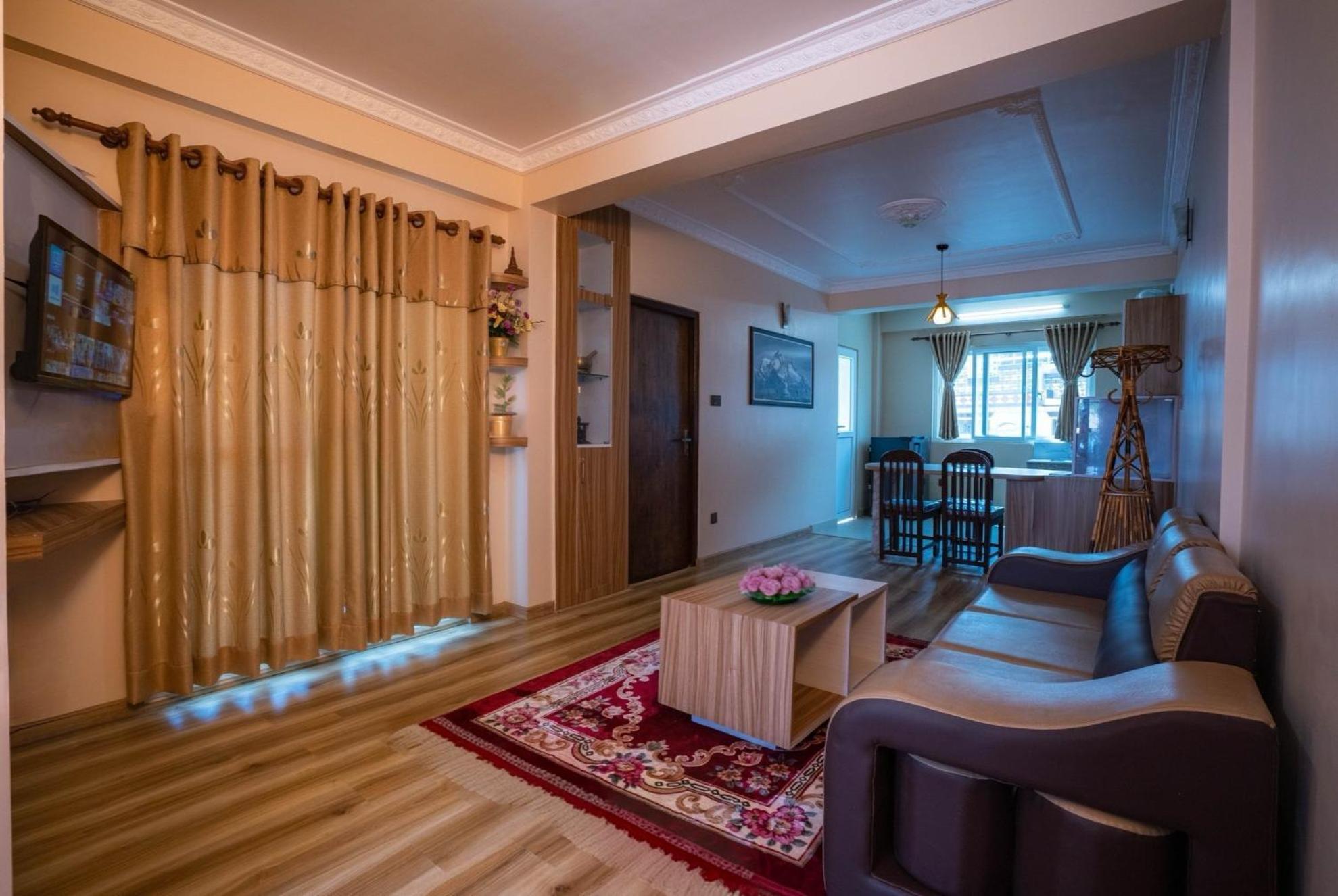 House Of Forrest, Service * Kathmandu