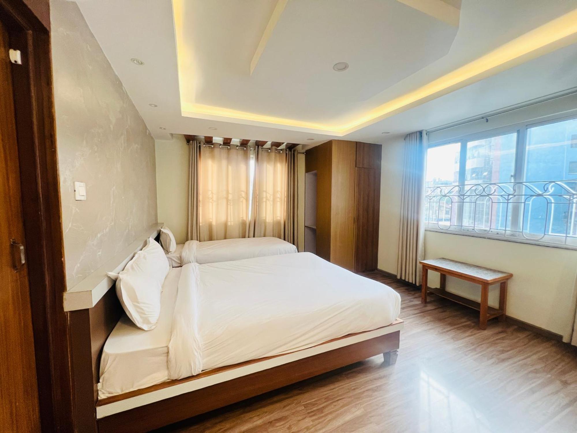 Nirakar Hotel 3*