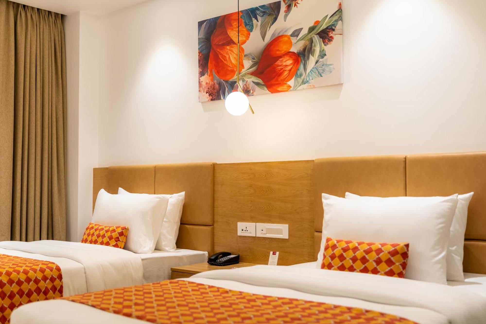Anuttara Lords Plaza 4*