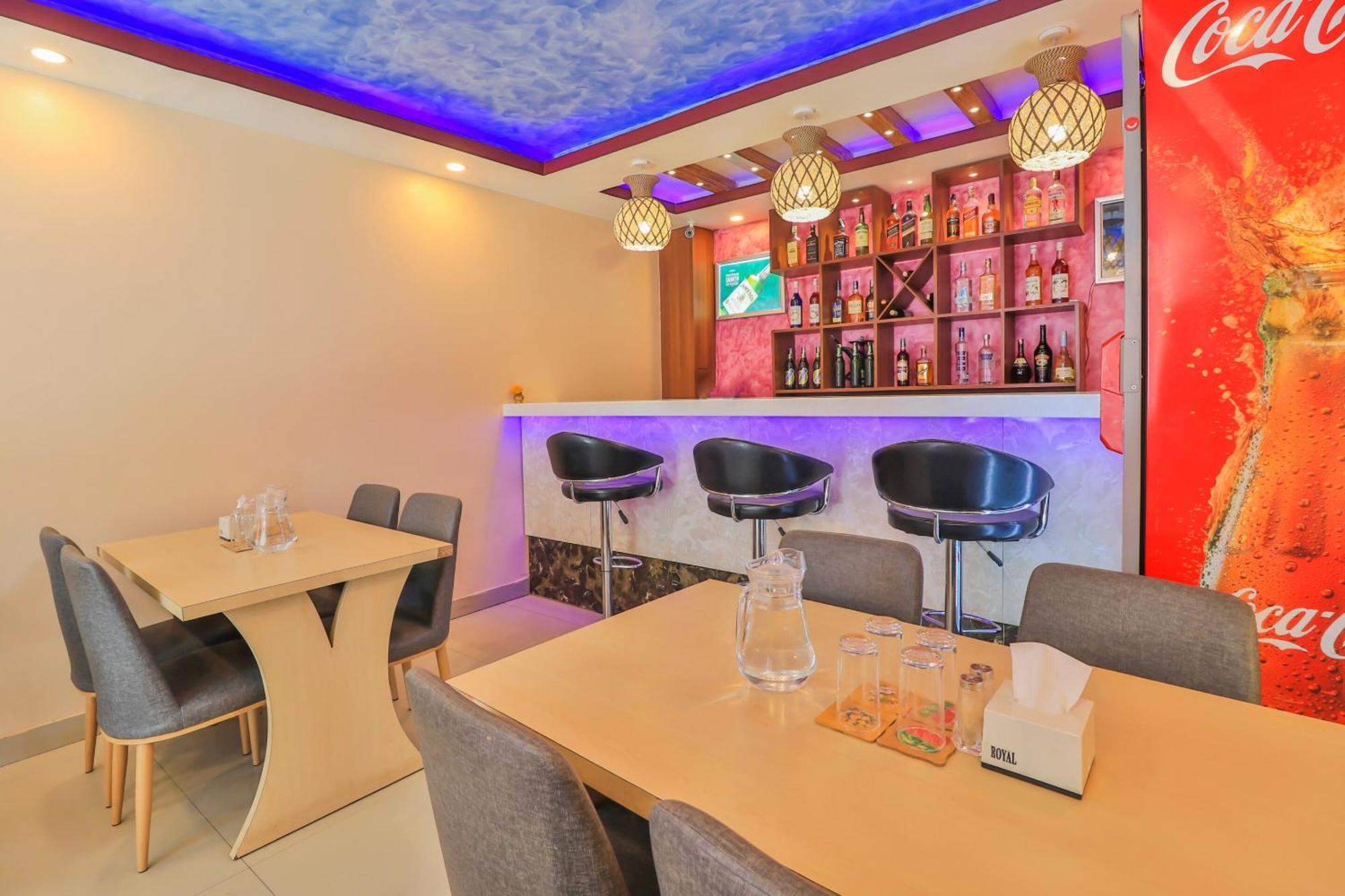 Oyo 676 Maalaxmi Hotel
