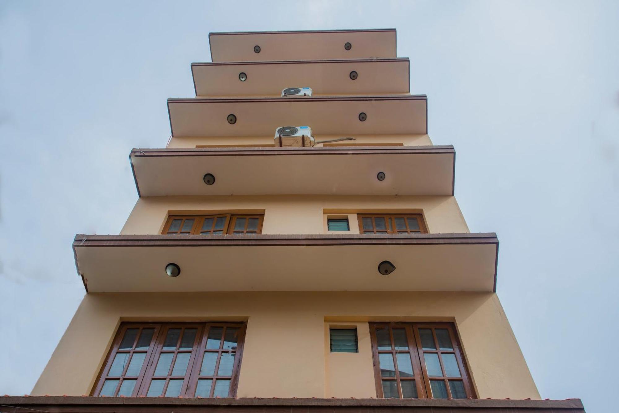 Oyo 297 Aayam Hotel Kathmandu