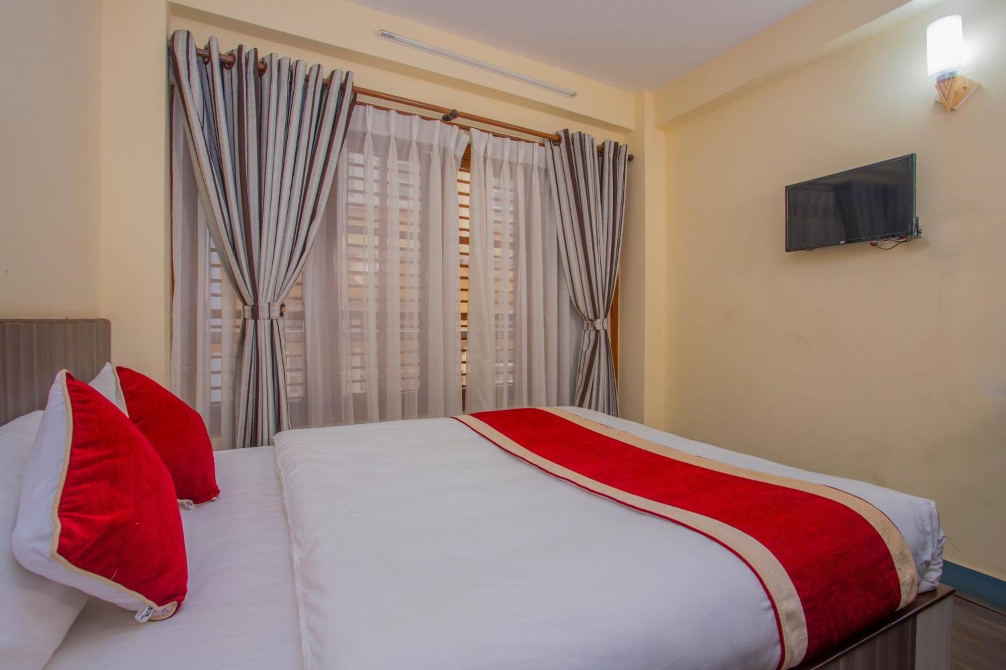 Oyo 297 Aayam Hotel