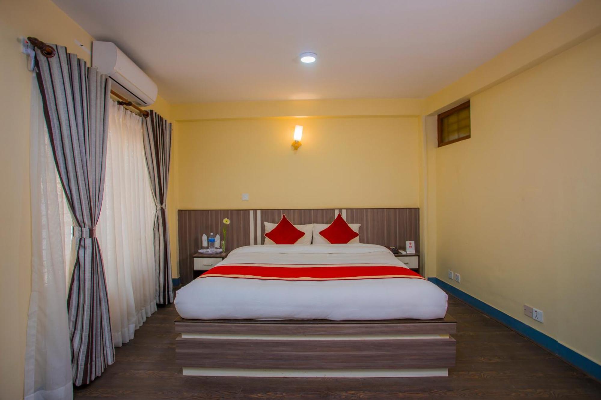 Oyo 297 Aayam Hotel Kathmandu