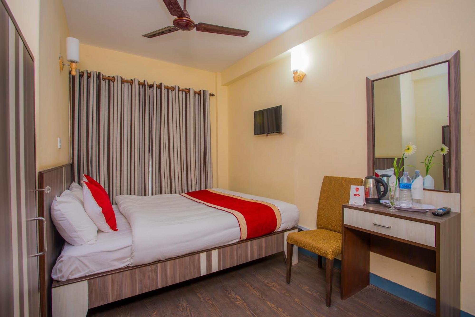 Hotel Oyo 297 Aayam 2*