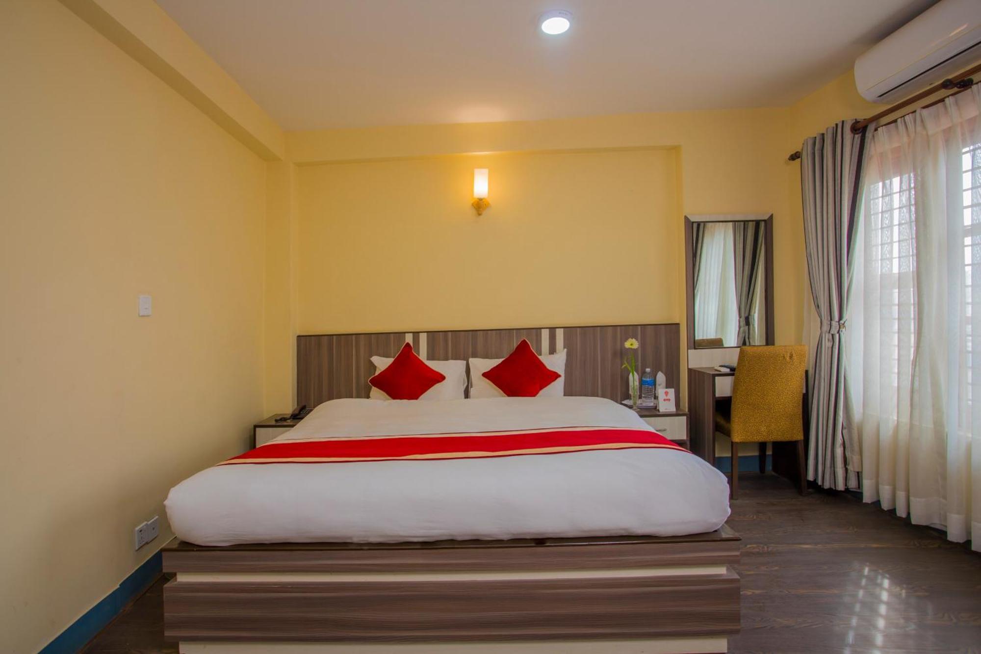 Oyo 297 Aayam Hotel Kathmandu