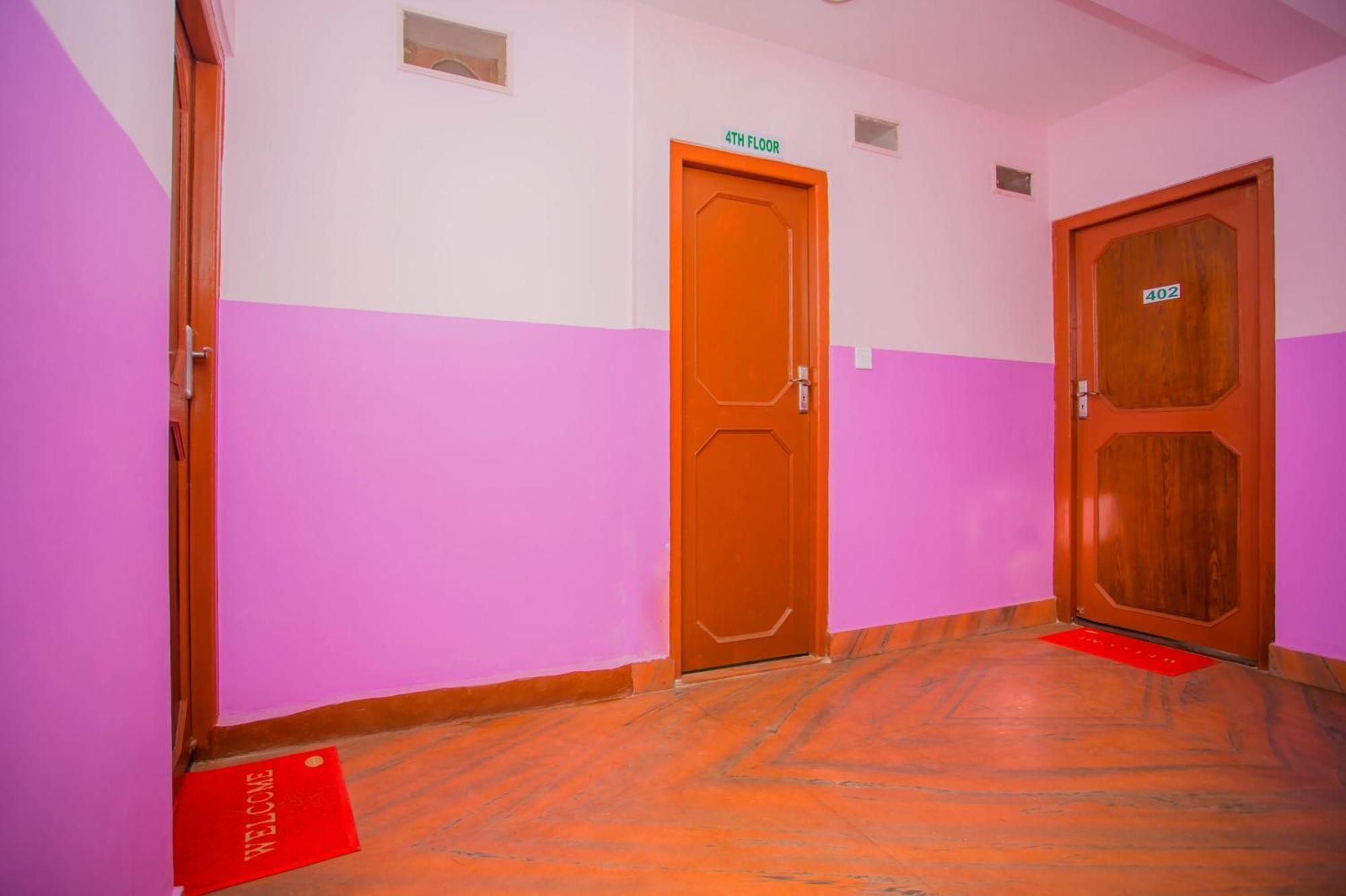 Hotel Oyo 297 Aayam 2*