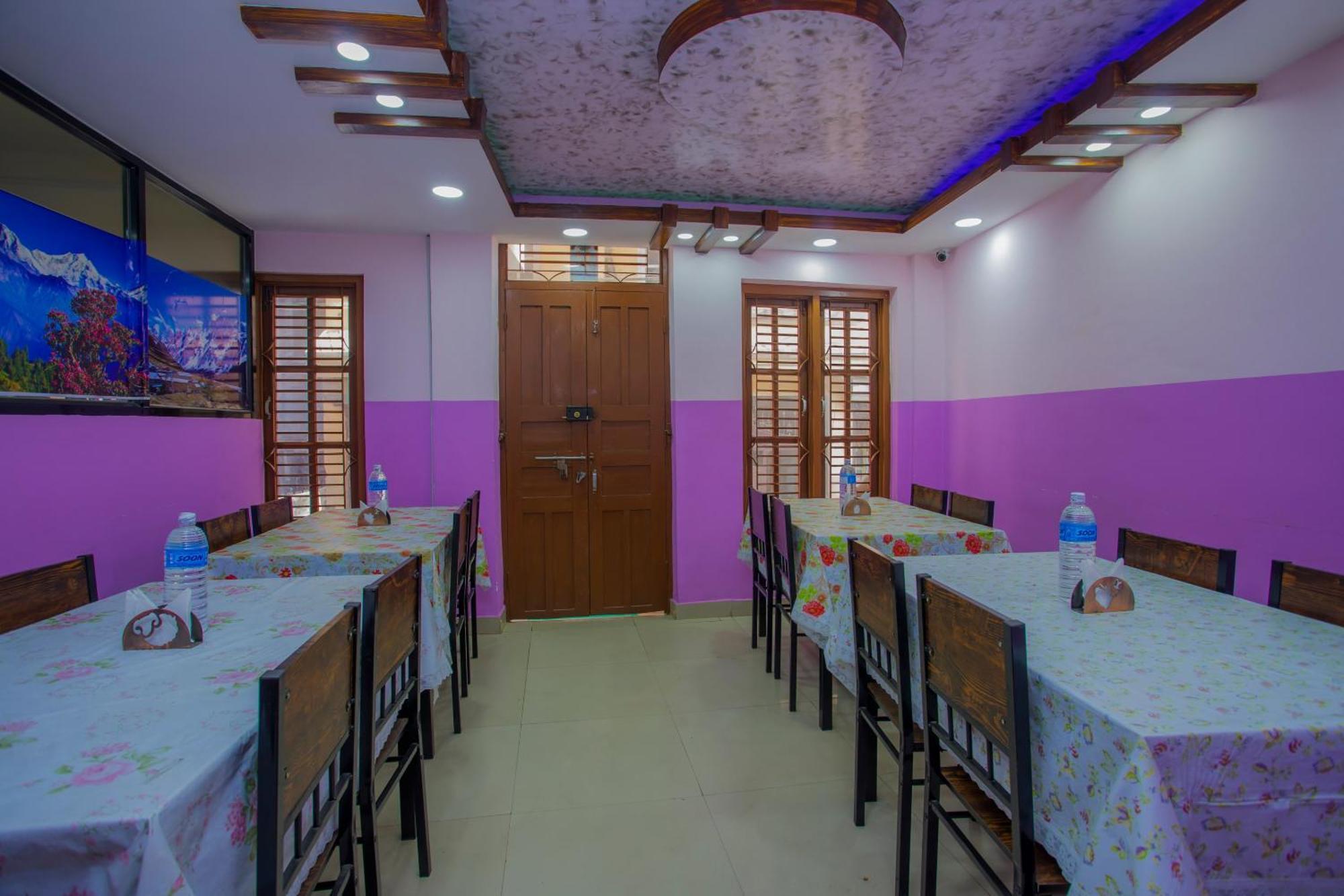 Oyo 297 Aayam Hotel Kathmandu