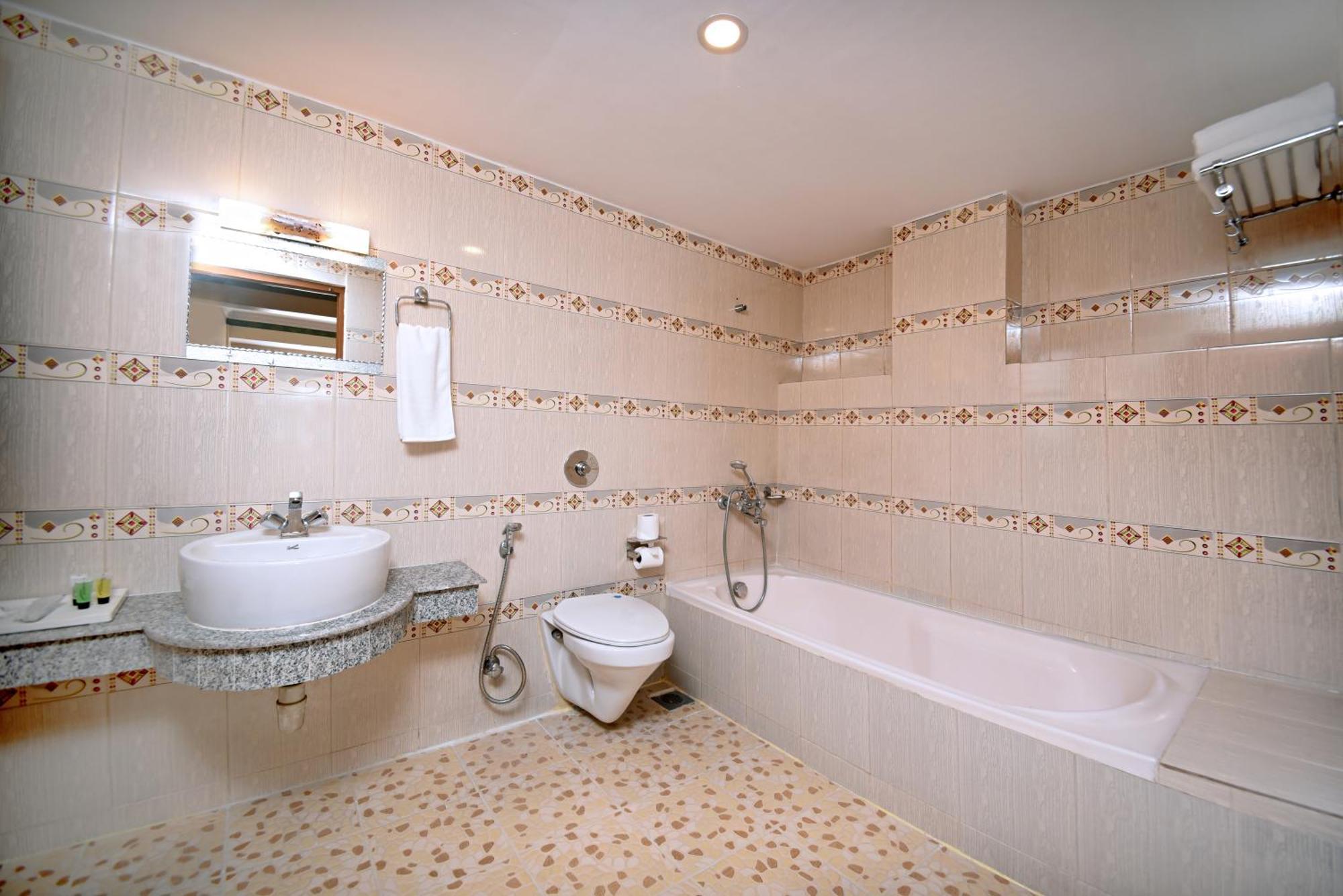 Tibet Boutique 4*