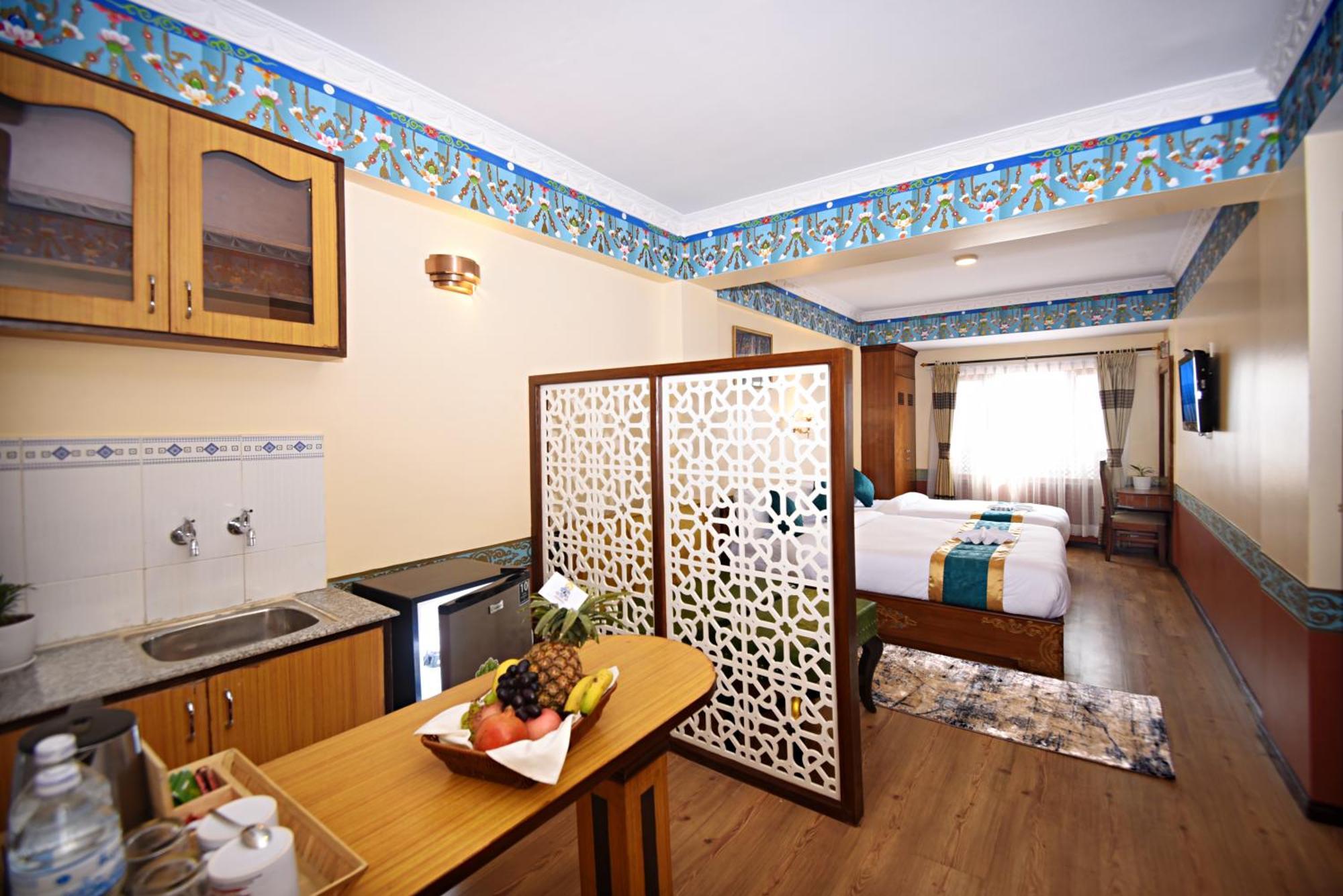 Tibet Boutique Hotel 4*