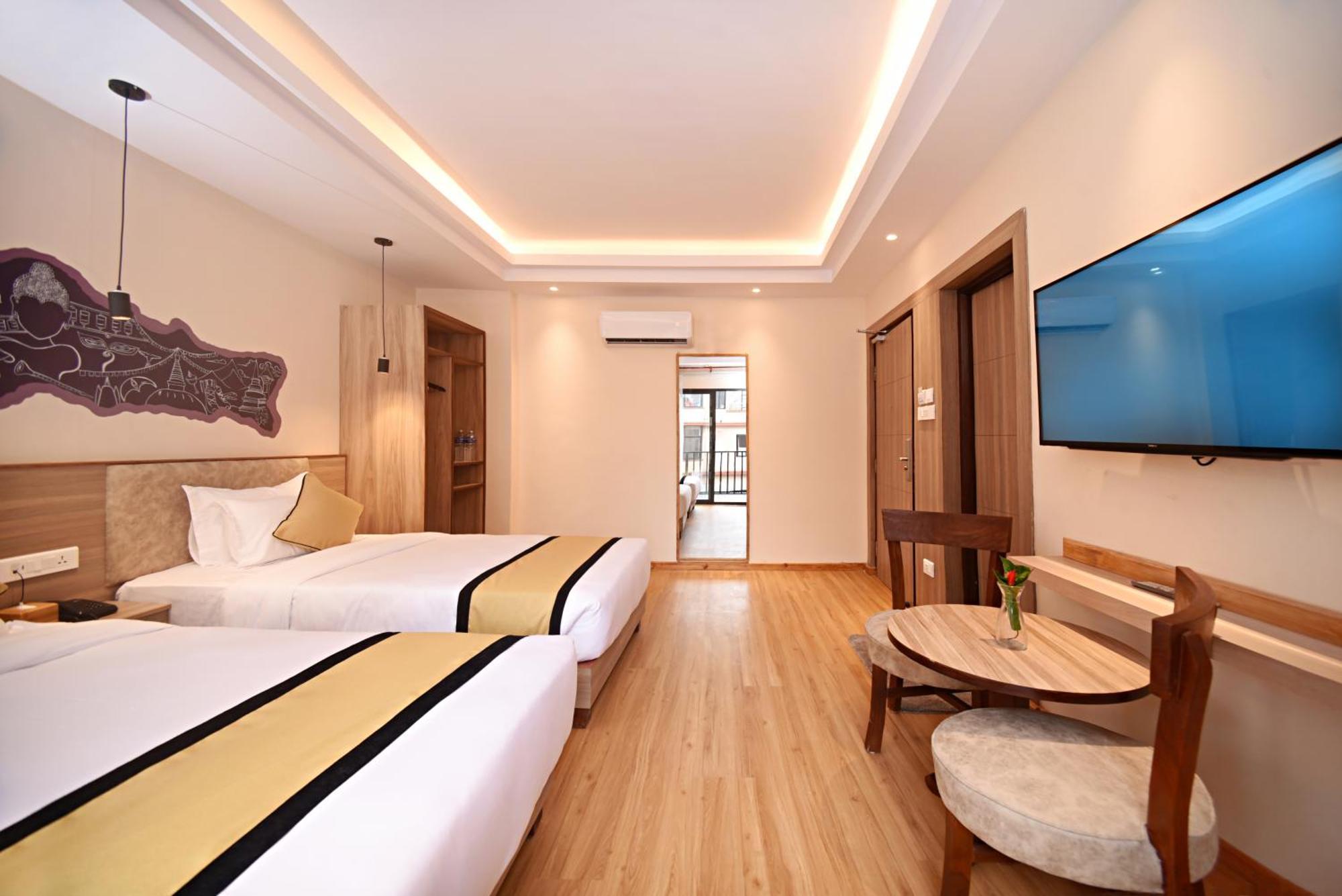 Temple Hotel 3*