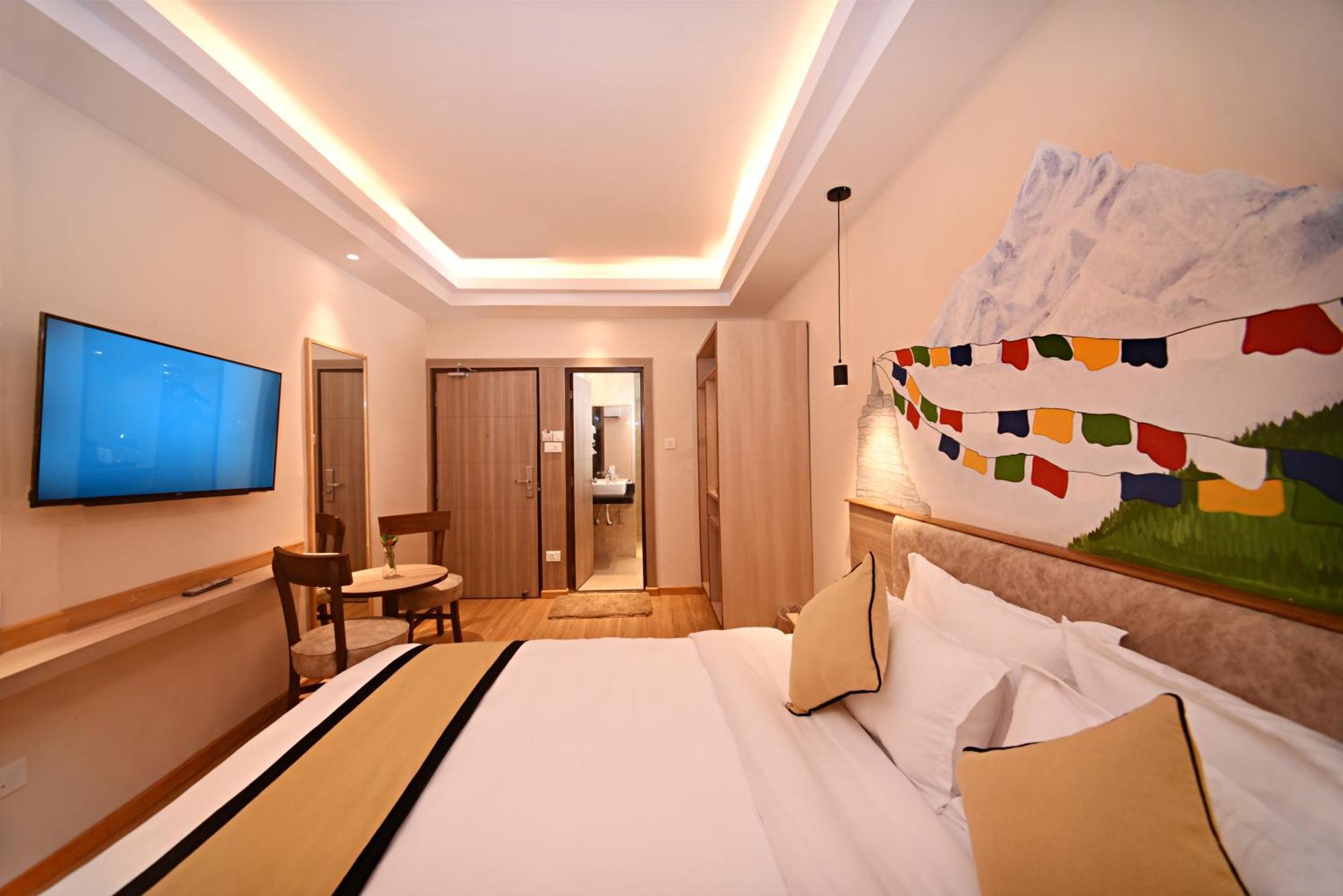 Temple Hotel 3*