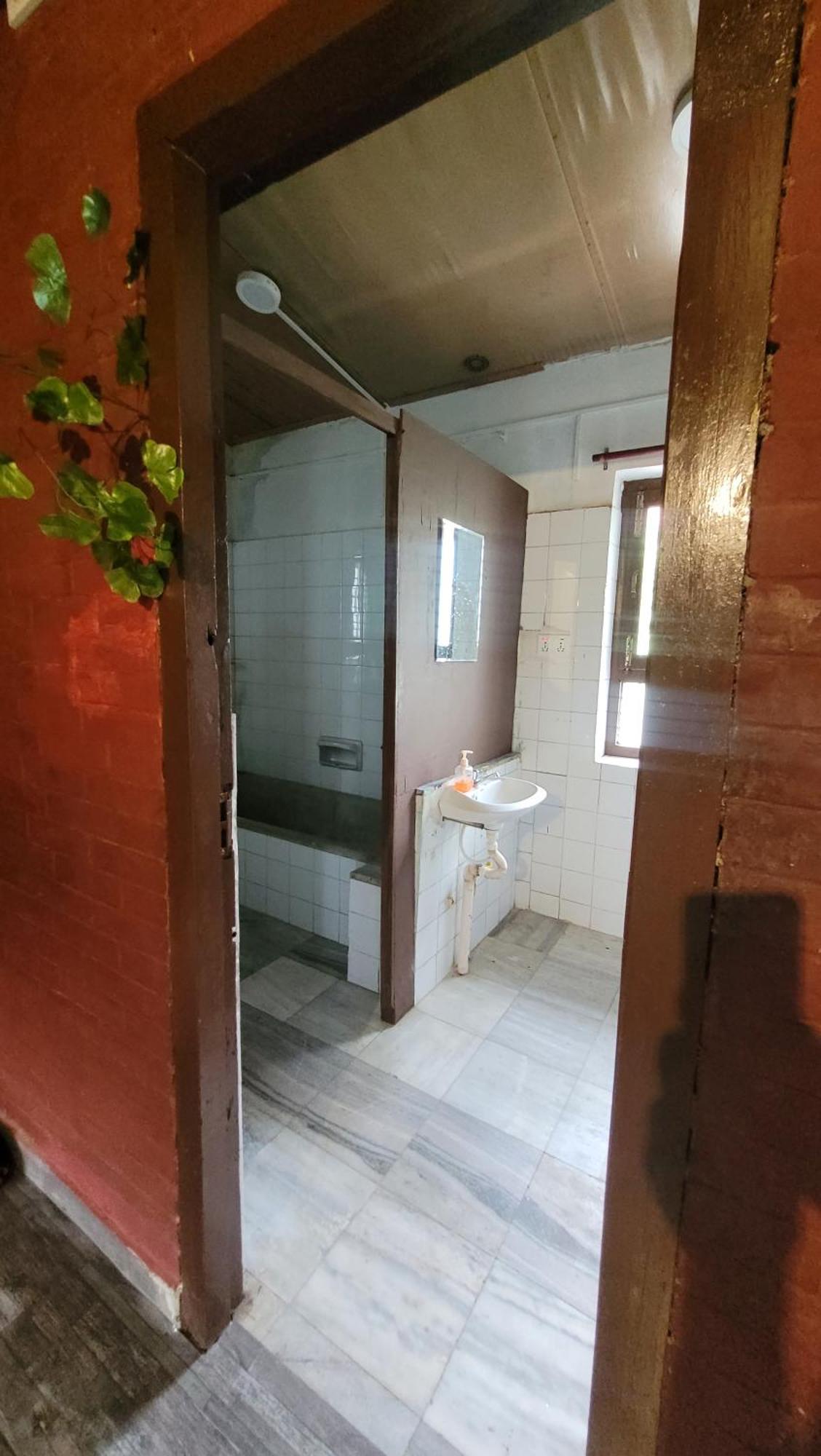 Hotel Karunamaya *
