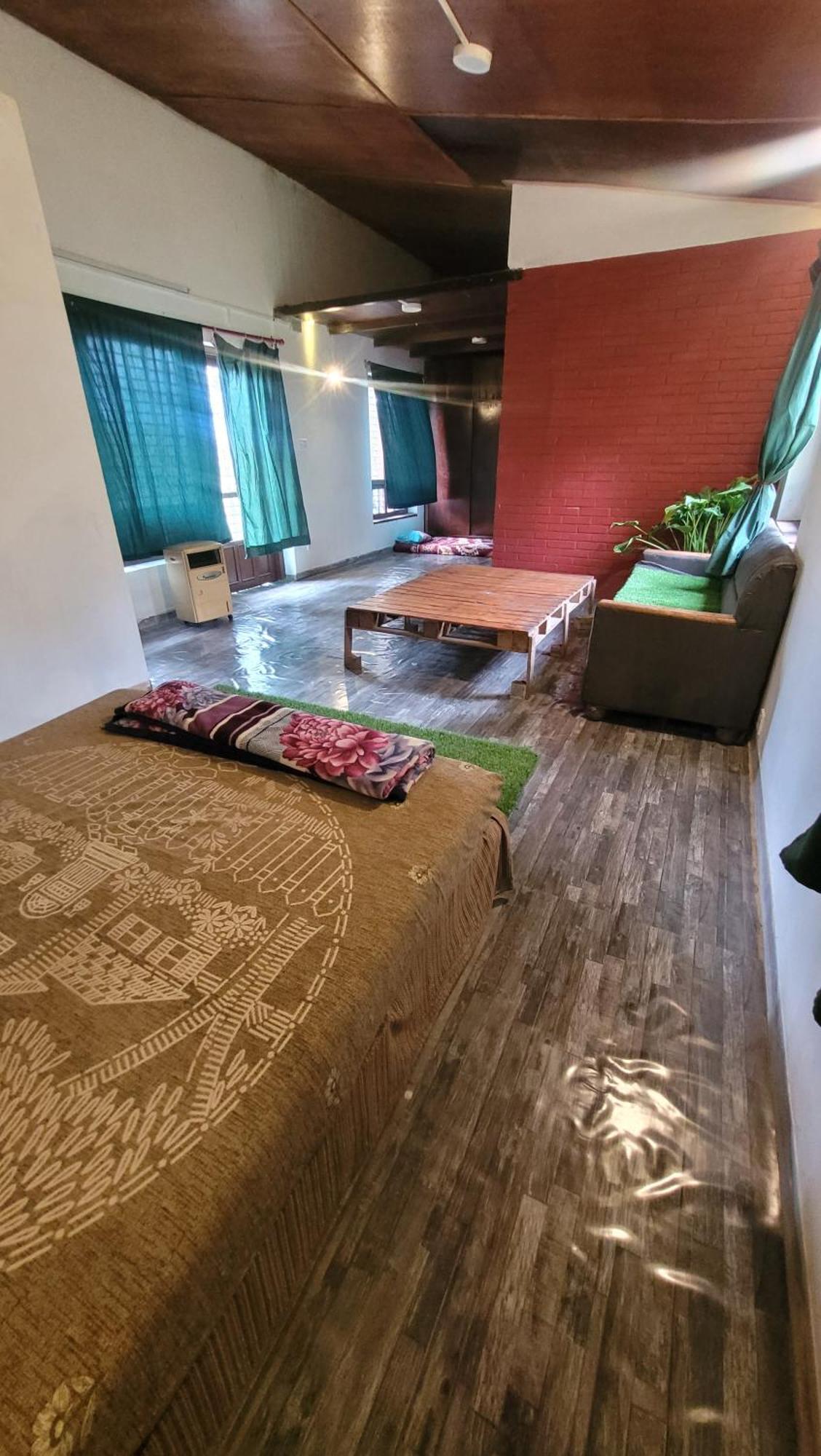 Hotel Karunamaya