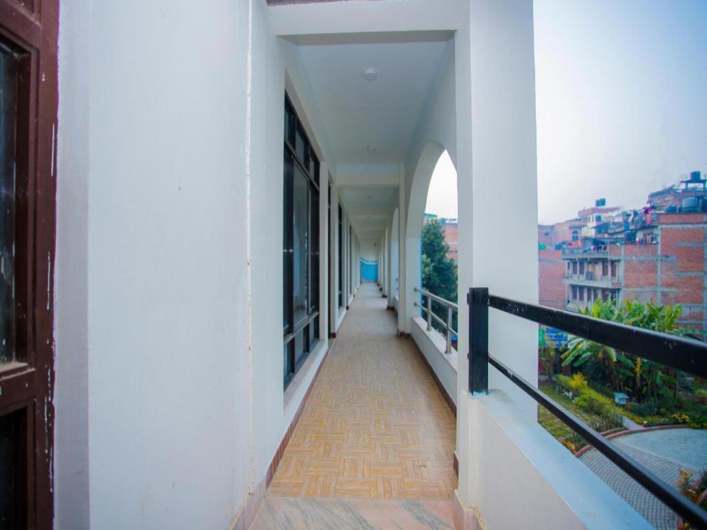 Oyo 242 Satyam