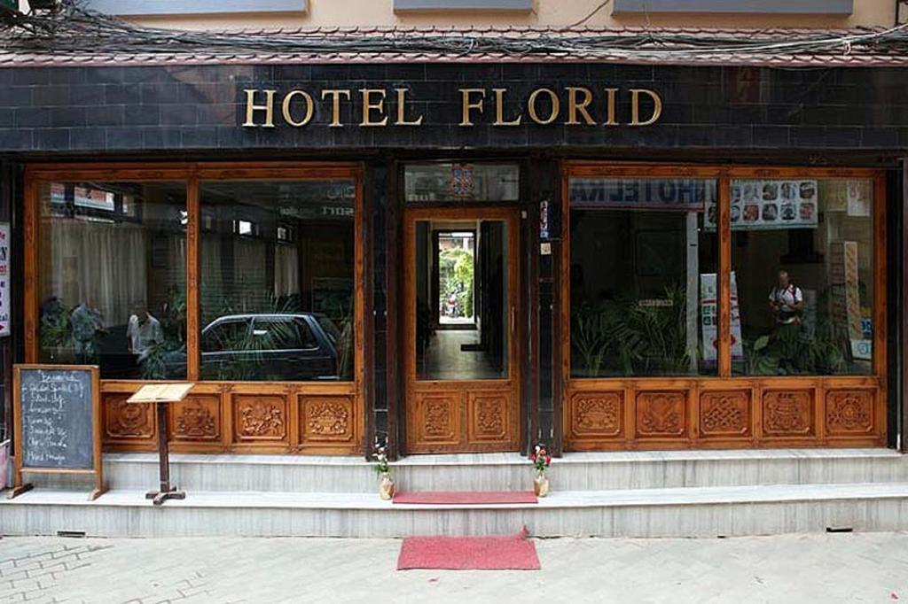 Florid Nepal Pensão