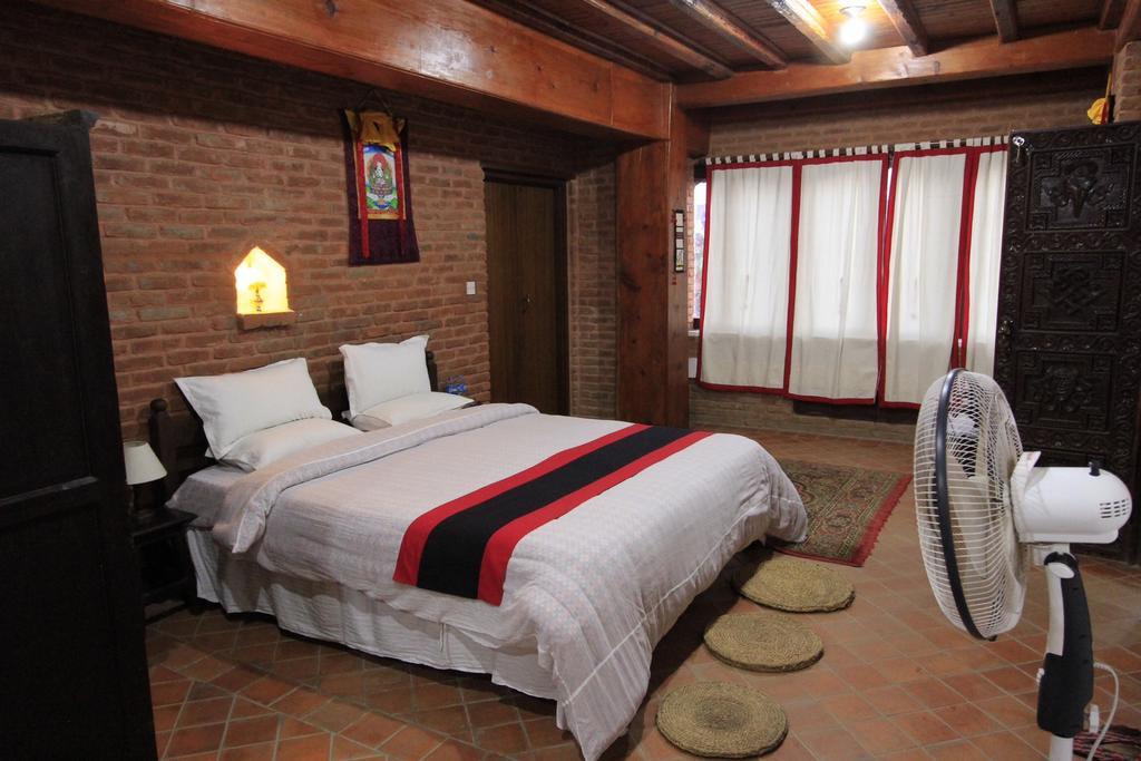 World Heritage And Hotel
