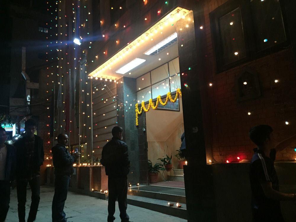 Hotel Excelsior 3*